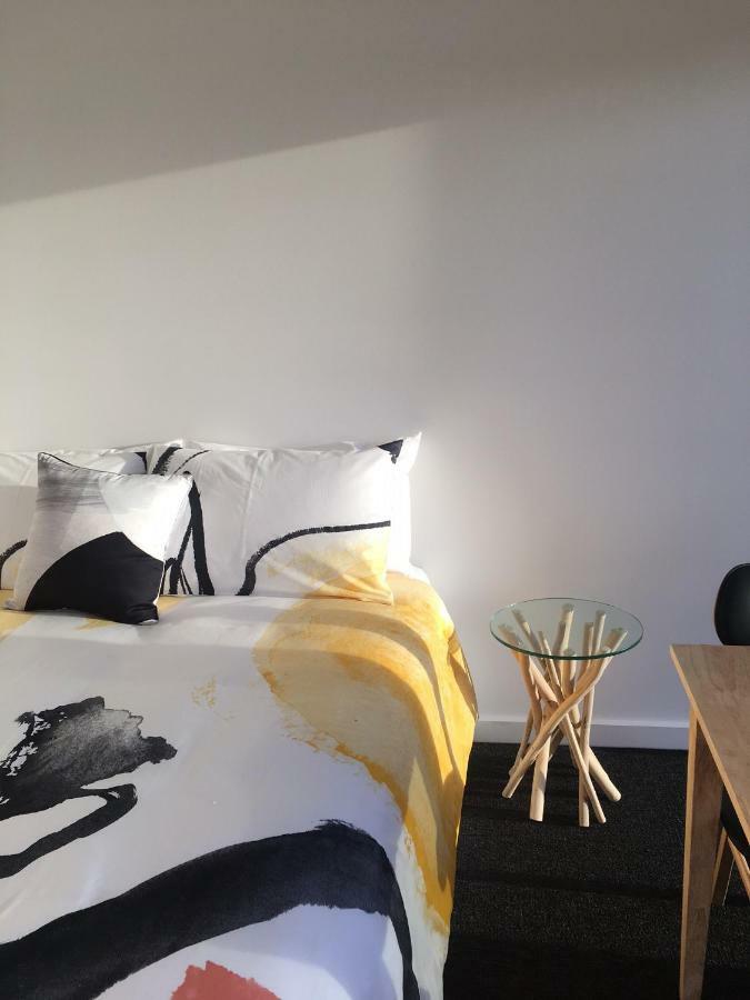 Port Lincoln Shark Apartment 3 Екстер'єр фото